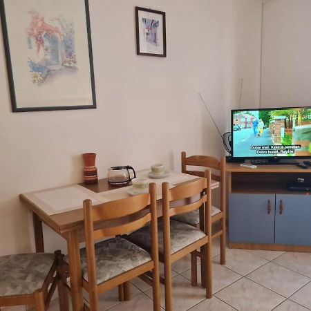 Apartments Kesic Barbat na Rabu Exterior foto