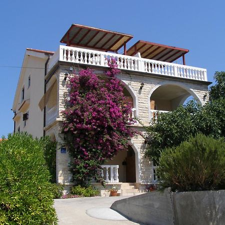 Apartments Kesic Barbat na Rabu Exterior foto