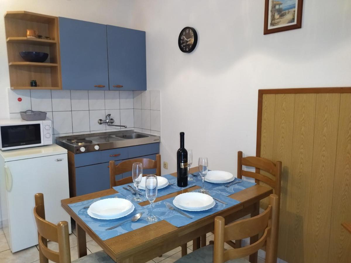 Apartments Kesic Barbat na Rabu Exterior foto