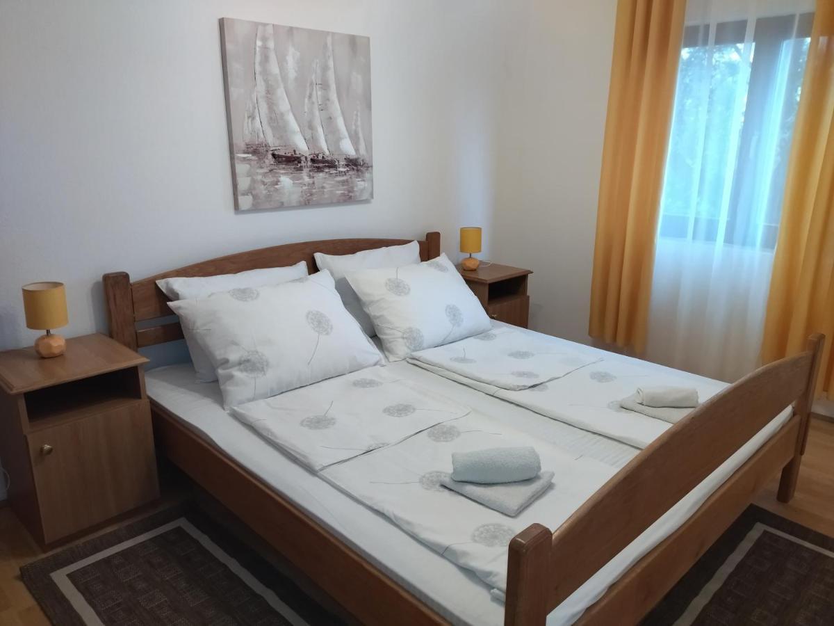 Apartments Kesic Barbat na Rabu Exterior foto