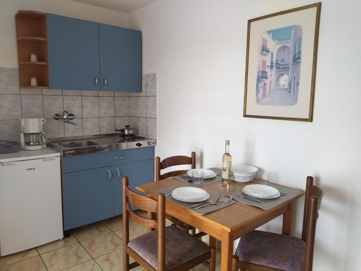 Apartments Kesic Barbat na Rabu Exterior foto